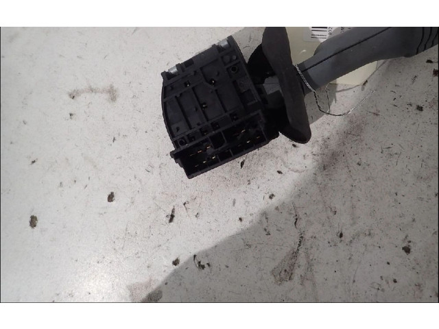 Ручка стеклоочистителей 7701054306   Renault Twingo I