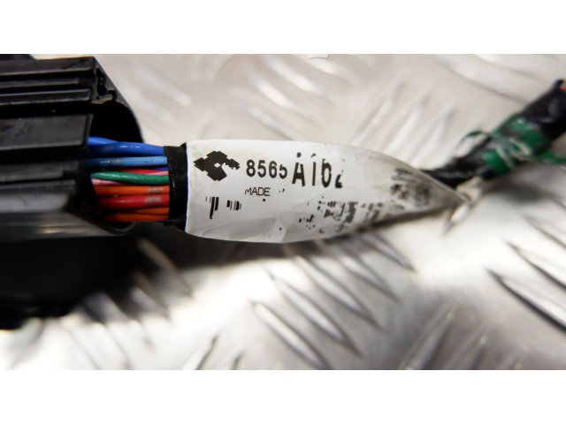 Блок предохранителей 8565A162, 8565A162 Mitsubishi Outlander