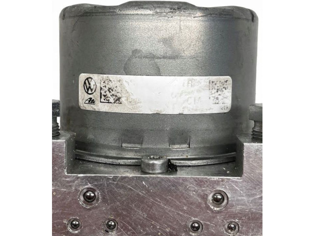 АБС Steuergerät 5Q0614517ER, 5Q0614517DD   Skoda  Karoq  2017 -  года