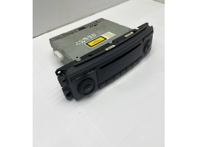 Радио/ проигрыватель CD/DVD / навигация