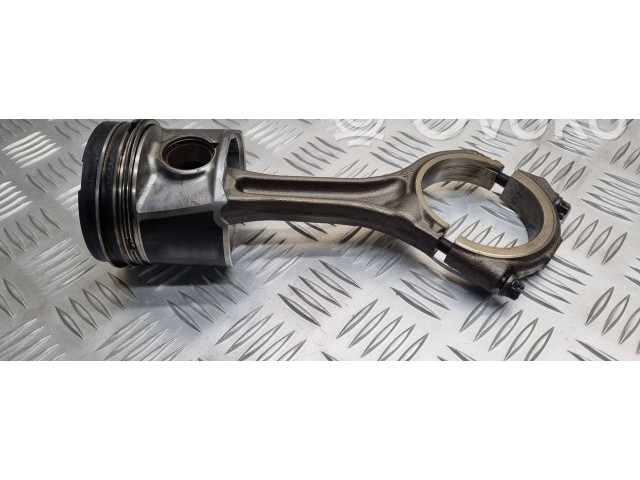  Поршень с шатуном    Audi A6 S6 C5 4B  