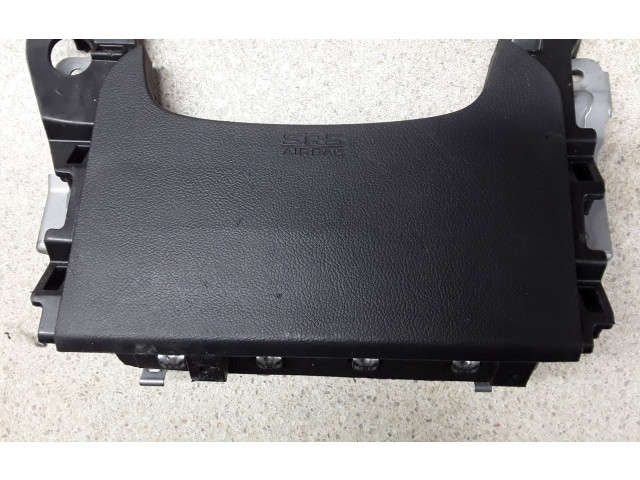 Подушка безопасности для колен 7030A31753 Mitsubishi Outlander