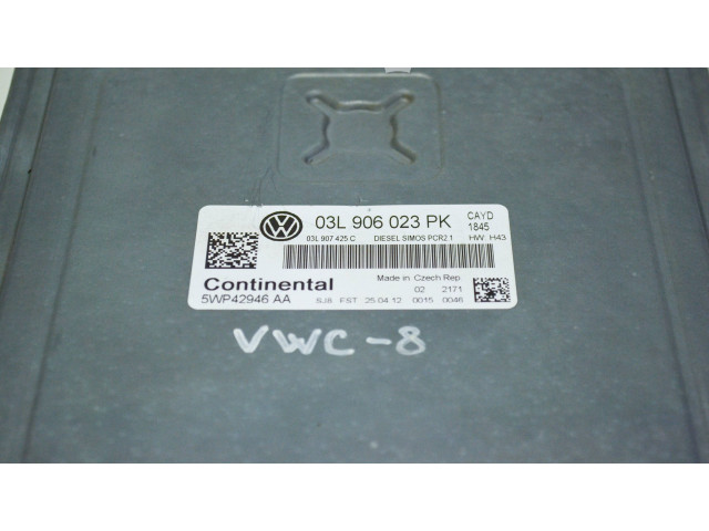 Řídící jednotka 03L906023PK, 03L907425C   Volkswagen Caddy 2011