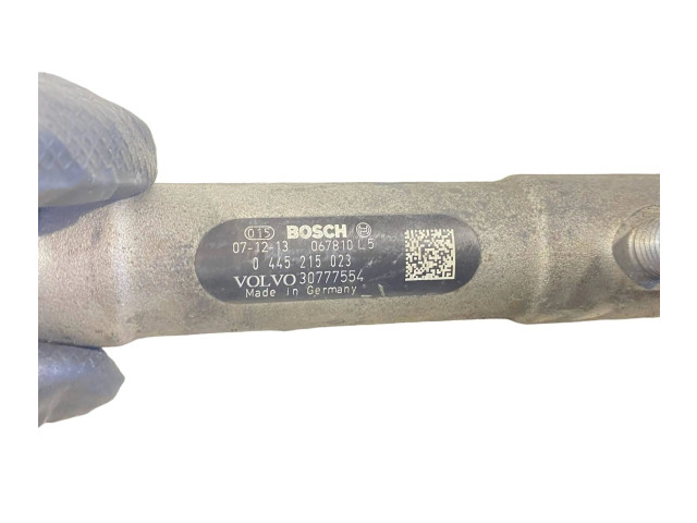 Топливная рампа 044215023, 0281002712   Volvo XC90  