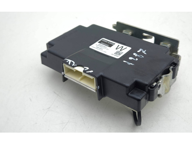 Блок управления редуктора коробки передач (раздатки) 330845JK0B, 2418062   Nissan Navara D23