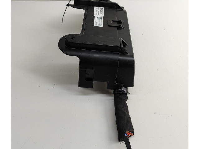 Блок предохранителей 31473884, 8888347820 Volvo XC40