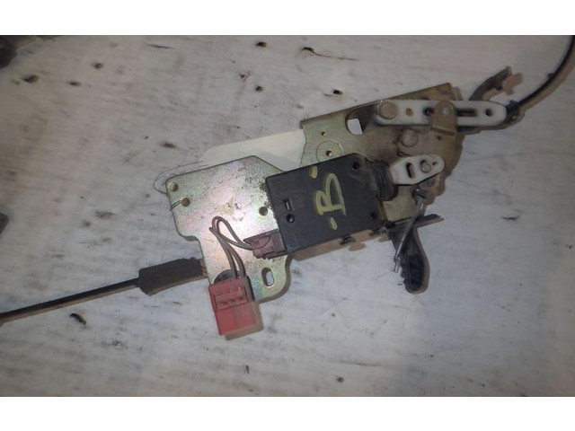 Zámek zadních dveří 00008726C7 Citroen Berlingo 2006