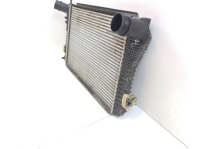 Интеркулер 1K0145803BM Volkswagen Caddy