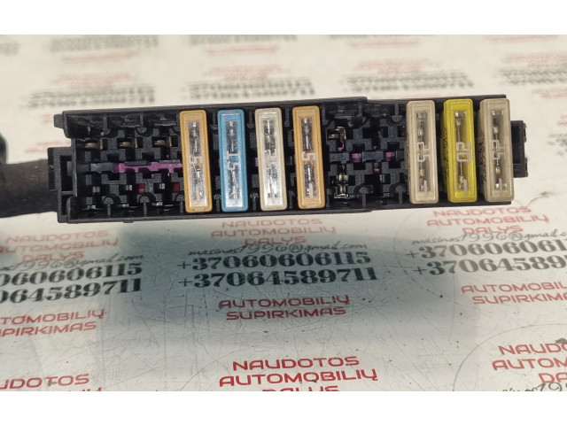 Блок предохранителей 4F1941824   Volkswagen Touran II    