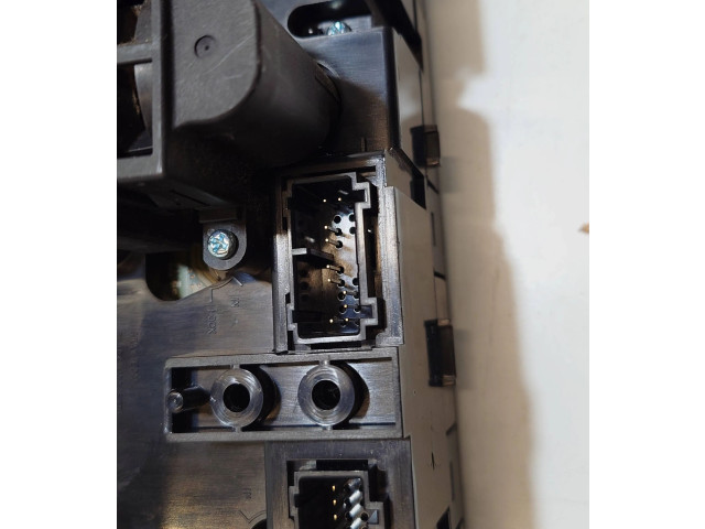 Блок управления климат-контролем 8682930, 7923 Volvo V70