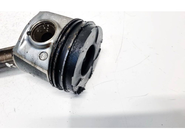 Поршень с шатуном Skoda Superb B5 (3U)