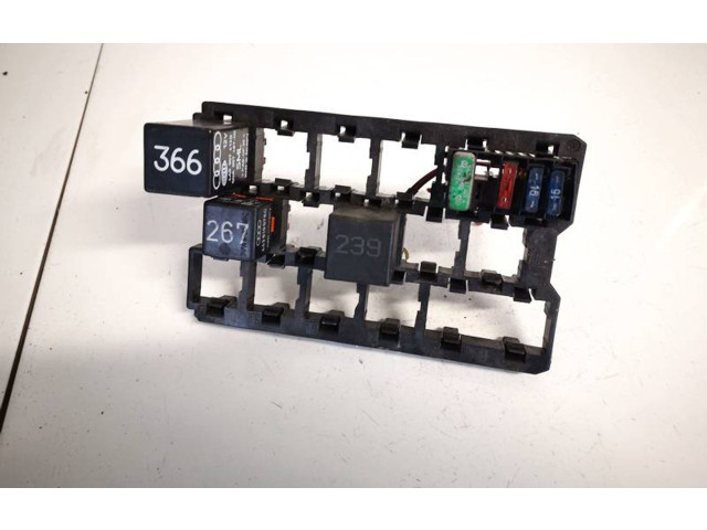 Pojistková skříňka 4a0937503a Audi A6 S6 C4 4A 1997