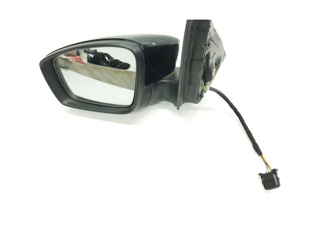 Зеркало электрическое Skoda Fabia Mk3 (NJ) 2015 - 2021 года