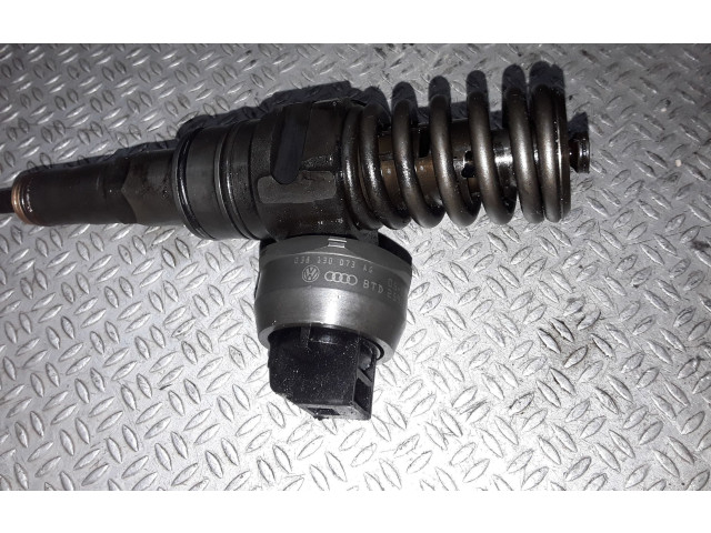 Форсунка 038130073AG    Volkswagen Touran I   