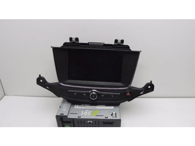 Радио/ проигрыватель CD/DVD / навигация