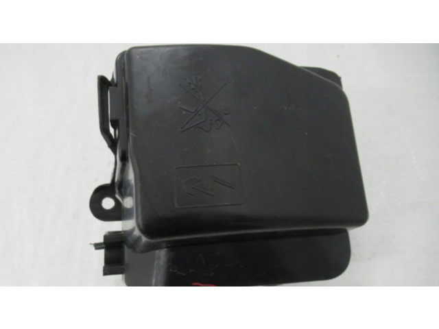 Pojistková skříňka 243804185R Renault Clio IV 2012