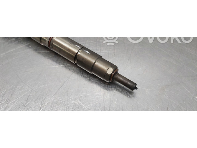 Vstřikovač 04L130277AC, 0445110469 Skoda Octavia Mk3 (5E) CRM
