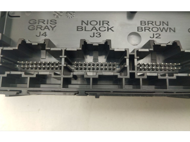 Блок управления 13594973, 421271026   Chevrolet Corvette C7