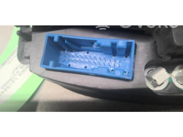 Панель приборов 00006105VY Citroen Xsara Picasso