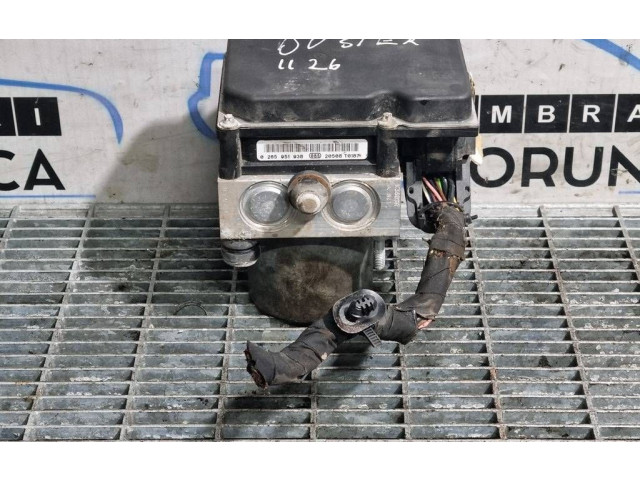 Блок АБС 8205121737, 0305121737   Dacia  Duster  2010 - 2017 года