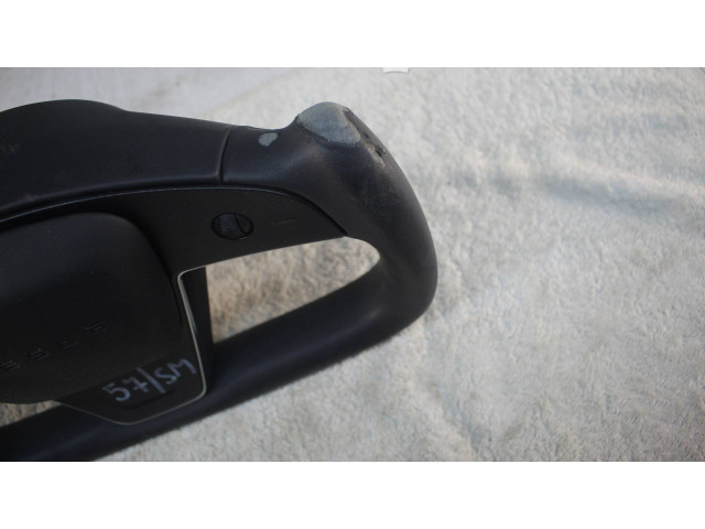 Руль Tesla Model X  2015 -  года 1625769-00-E      