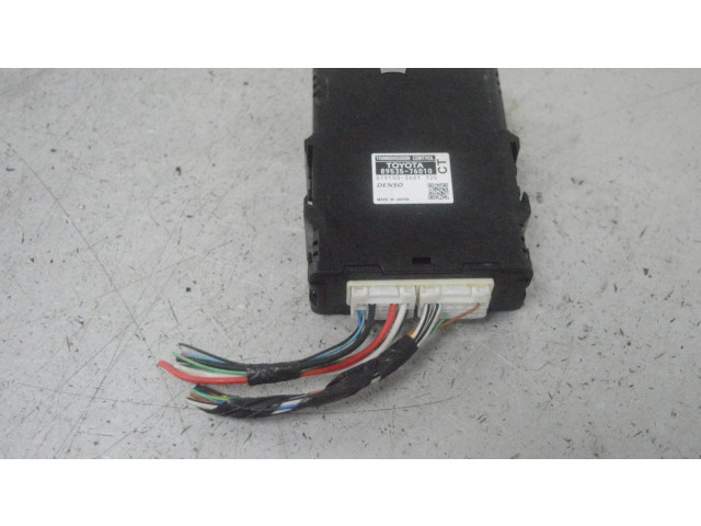 Блок управления коробкой передач 079100-3661   Toyota Prius+ (ZVW40)