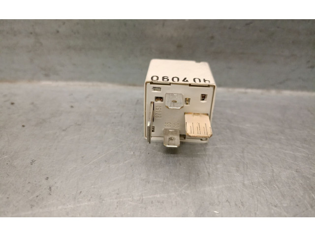 Pojistková skříňka 8E0951253 Audi Q7 4L 2006