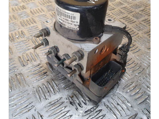 Блок АБС 9496941, 121001   Volvo  V70  2000-2004 года