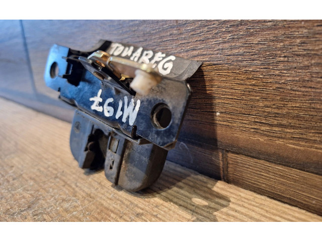 Zámek zadních dveří L6827505 Volkswagen Touareg I 2005