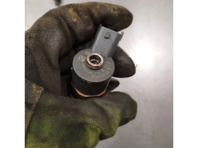 Vstřikovač 0445110276 Fiat Croma pro naftový motor 1.9