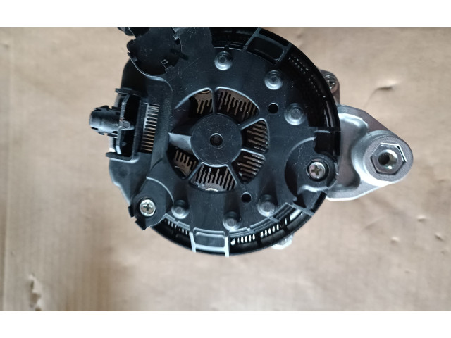 Генератор 23700AB051   Subaru Forester SK 2.5     