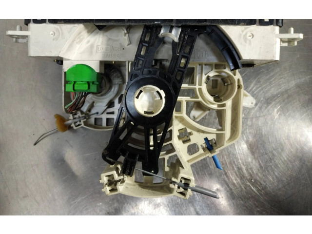 Блок управления климат-контролем    Suzuki Ignis