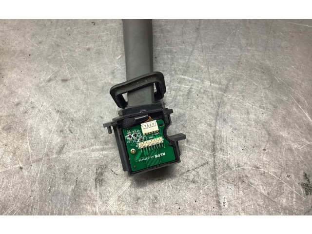 Ручка стеклоочистителей    Volvo S60