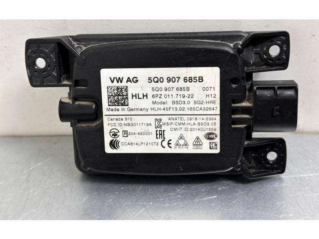 Датчик слепых зон 5Q0907685B   Volkswagen Golf Sportsvan