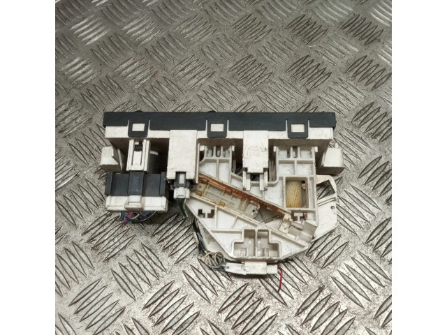 Блок управления климат-контролем    Nissan Almera