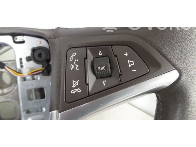 Руль Opel Meriva B  2010 - 2016 года 13351263      