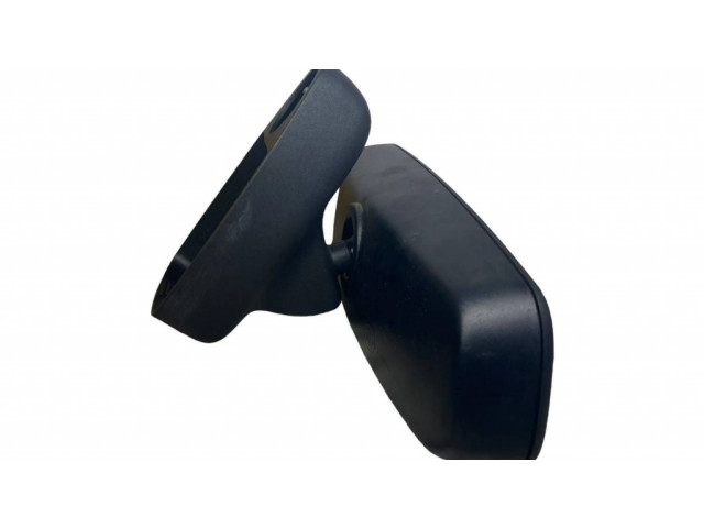 Зеркало заднего вида (в салоне)