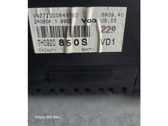 Přístrojová deska Volkswagen Transporter - Caravelle T5 2005 7H0920850S, 24090419965