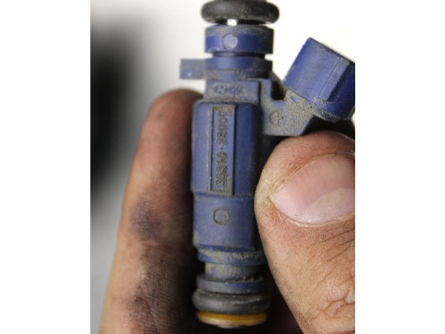 Vstřikovač 3531023000 KIA Soul G4FC