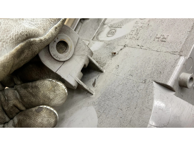 Задний фонарь правый 5E9945096    Skoda Octavia Mk3 (5E)   2013-2019 года