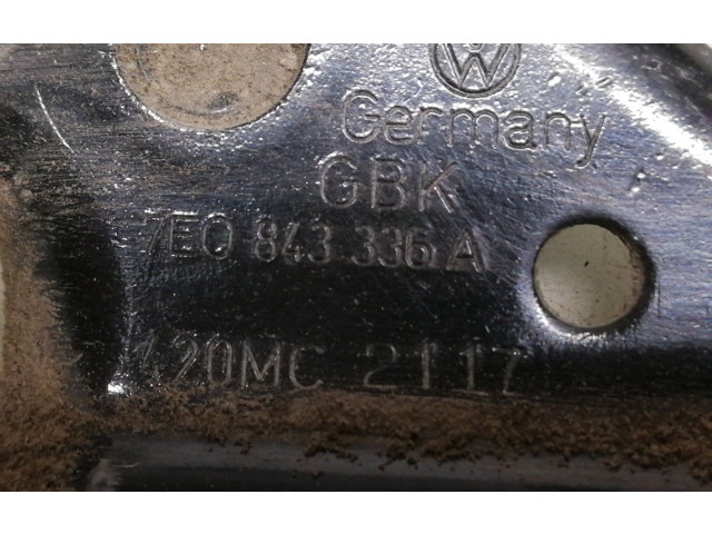 Средняя направляющая ролика / средний шарнир