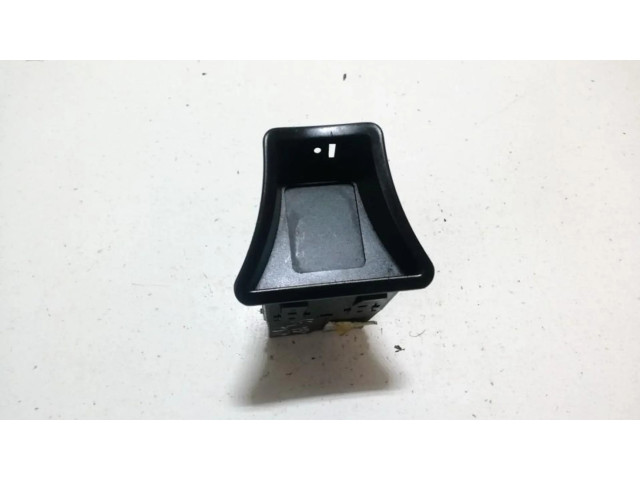 Дисплей 8222779902, 1560167770 Alfa Romeo 156