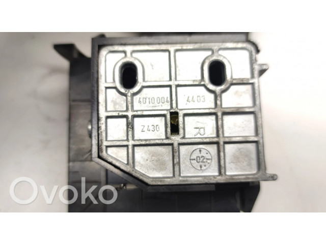 Держатель занавески