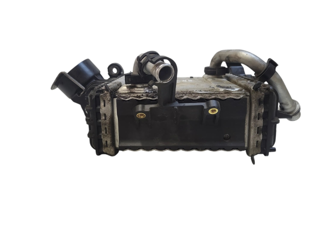 Интеркулер  A6540101004, A6540900100   Mercedes-Benz E W213 