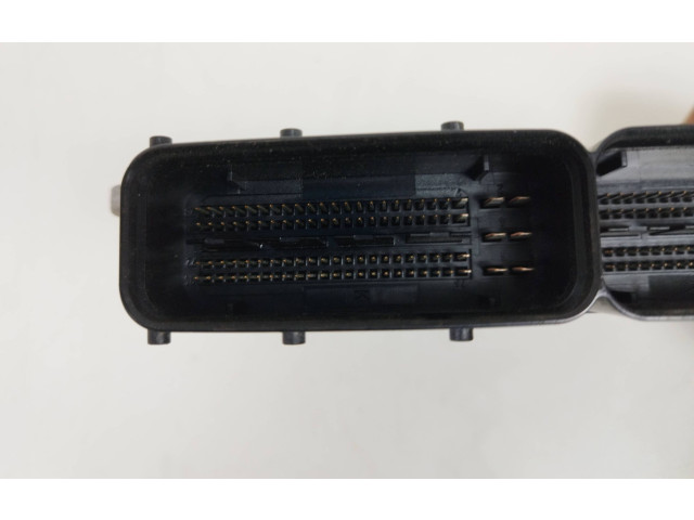 Řídící jednotka 03G906021PD, 03G906021CG Volkswagen Caddy 2010