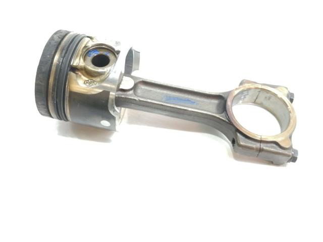  Поршень K9K768 AE13060713B  Renault Clio III  