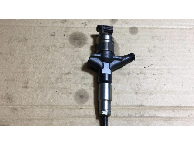 Vstřikovač 16613AA020 Subaru Impreza III pro naftový motor 2.0