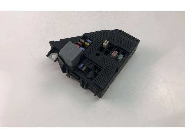 Блок монтирования реле 31499297 Volvo XC90