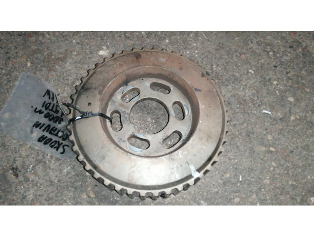 Зубчатое колесо (шкив) топливного насоса