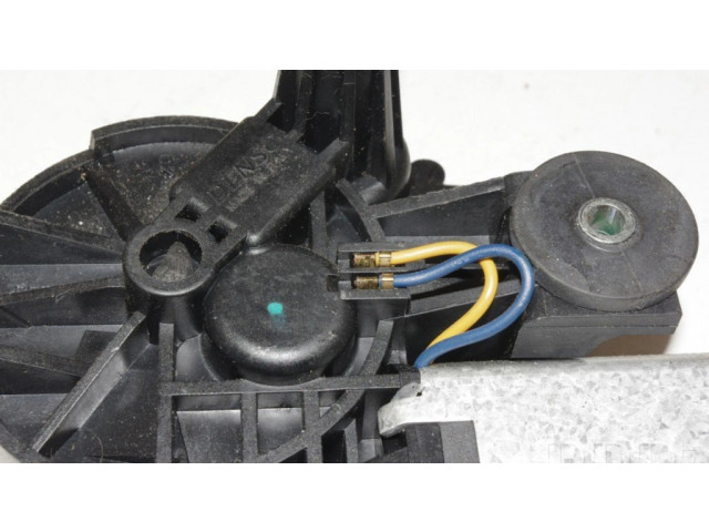 Моторчик заднего дворника 05182442AA    Fiat 500E